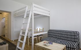 Apartment In The City Center